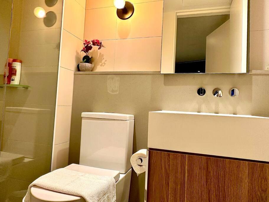 Highrise View 1King1Queen 2Baths Melbourne Exterior photo